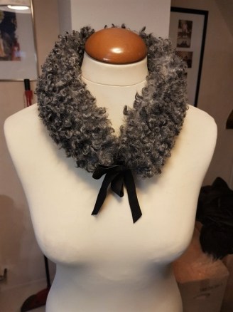 Loop Gotlandfell graubeige